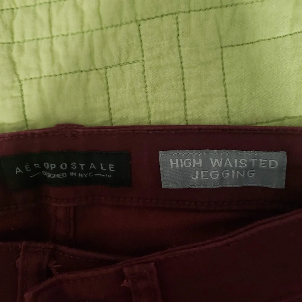 High Waisted Maroon Jeggings - Picture 5 of 5